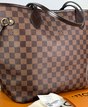 Load image into Gallery viewer, Louis Vuitton neverfull MM damier