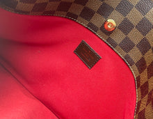 Load image into Gallery viewer, Louis Vuitton bloomsbury PM