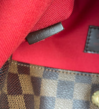 Load image into Gallery viewer, Louis Vuitton bloomsbury PM