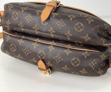 Load image into Gallery viewer, Louis Vuitton saumur 30 monogram messenger bag