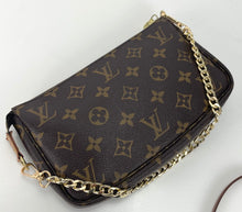 Load image into Gallery viewer, Louis Vuitton pochette accessories in monogram
