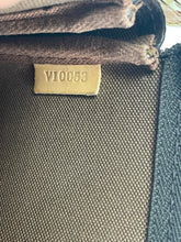 Load image into Gallery viewer, Louis Vuitton pochette accessories in monogram