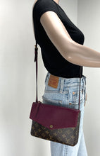 Load image into Gallery viewer, Louis Vuitton pochette twice monogram aurore