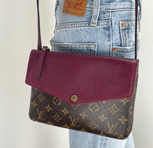 Load image into Gallery viewer, Louis Vuitton pochette twice monogram aurore