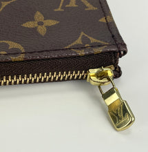 Load image into Gallery viewer, Louis Vuitton poche documents