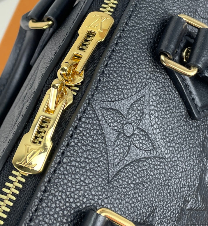 Louis Vuitton speedy 20 empreinte bandouliere noir – Lady Clara's