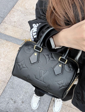 Load image into Gallery viewer, Louis Vuitton speedy 20 empreinte bandouliere noir