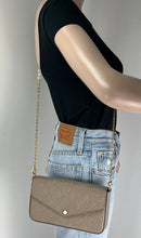 Load image into Gallery viewer, Louis Vuitton empreinte pochette felicie in dune