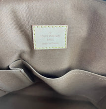 Load image into Gallery viewer, Louis Vuitton tivoli GM