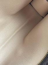 Load image into Gallery viewer, Louis Vuitton toilerty 15