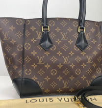 Load image into Gallery viewer, Louis Vuitton phenix MM