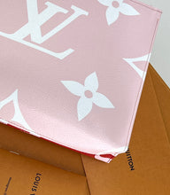 Load image into Gallery viewer, Louis Vuitton monogram giant toiletry pouch 26 rouge
