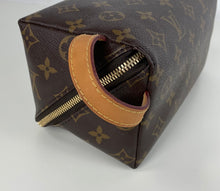 Load image into Gallery viewer, Louis Vuitton vanity care kit in monogram