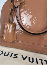Load image into Gallery viewer, Louis Vuitton alma BB beige vernis leather