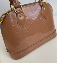 Load image into Gallery viewer, Louis Vuitton alma BB beige vernis leather