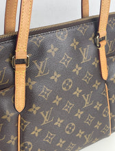 Load image into Gallery viewer, Louis Vuitton totally PM in monogram