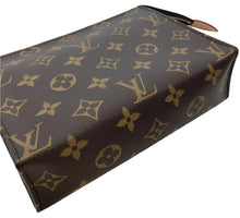 Load image into Gallery viewer, Louis Vuitton toiletry 19 with insert
