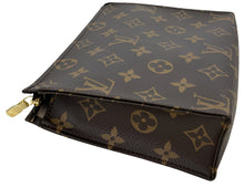 Load image into Gallery viewer, Louis Vuitton toiletry 19 with insert