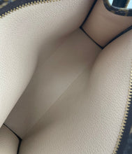 Load image into Gallery viewer, Louis Vuitton toiletry 19 with insert