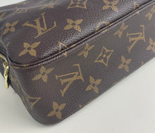 Load image into Gallery viewer, Louis Vuitton trousse toilette 23