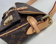 Load image into Gallery viewer, Louis Vuitton hudson pm in monogram