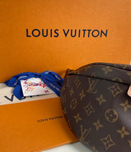 Load image into Gallery viewer, Louis Vuitton bumbag in monogram