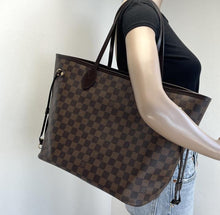 Load image into Gallery viewer, Louis Vuitton neverfull MM in damier ebene