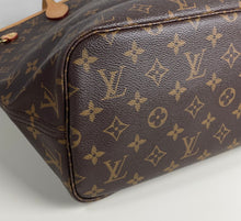 Load image into Gallery viewer, Louis Vuitton neverfull MM monogram