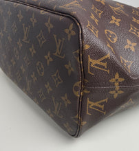 Load image into Gallery viewer, Louis Vuitton neverfull MM monogram