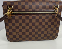 Load image into Gallery viewer, Louis Vuitton Hoxton GM