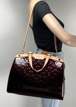 Load image into Gallery viewer, Louis Vuitton brea GM amarante in vernis