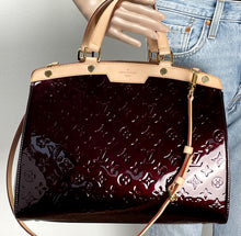 Load image into Gallery viewer, Louis Vuitton brea GM amarante in vernis