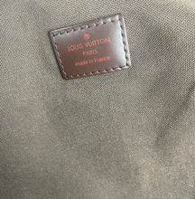 Load image into Gallery viewer, Louis Vuitton damier ebene pochette melville