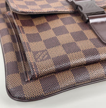 Load image into Gallery viewer, Louis Vuitton damier ebene pochette melville