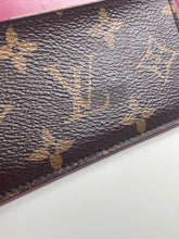 Load image into Gallery viewer, Louis Vuitton zipped cardholder in fuchsia