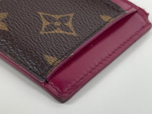 Load image into Gallery viewer, Louis Vuitton zipped cardholder in fuchsia