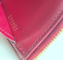 Load image into Gallery viewer, Louis Vuitton zipped cardholder in fuchsia