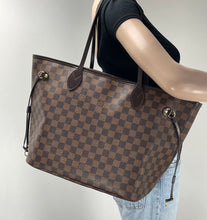 Load image into Gallery viewer, Louis Vuitton Neverfull MM size in damier ebene