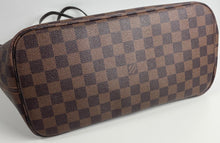 Load image into Gallery viewer, Louis Vuitton Neverfull MM size in damier ebene