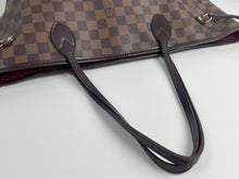 Load image into Gallery viewer, Louis Vuitton Neverfull MM size in damier ebene