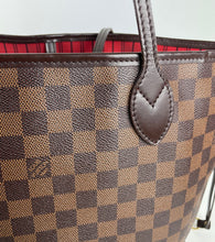 Load image into Gallery viewer, Louis Vuitton Neverfull MM size in damier ebene
