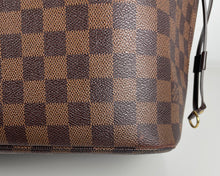 Load image into Gallery viewer, Louis Vuitton Neverfull MM size in damier ebene