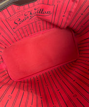 Load image into Gallery viewer, Louis Vuitton Neverfull MM size in damier ebene