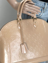 Load image into Gallery viewer, Louis Vuitton alma GM rose florentine vernis
