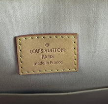 Load image into Gallery viewer, Louis Vuitton alma GM rose florentine vernis