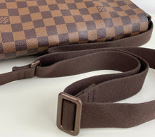 Load image into Gallery viewer, Louis Vuitton Brooklyn MM in damier ebene