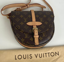 Load image into Gallery viewer, Louis Vuitton Chantilly GM