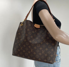 Load image into Gallery viewer, Louis Vuitton graceful PM in monogram