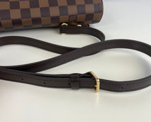 Load image into Gallery viewer, Louis Vuitton Hoxton GM