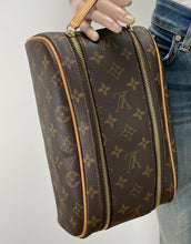 Load image into Gallery viewer, Louis Vuitton toiletry king size